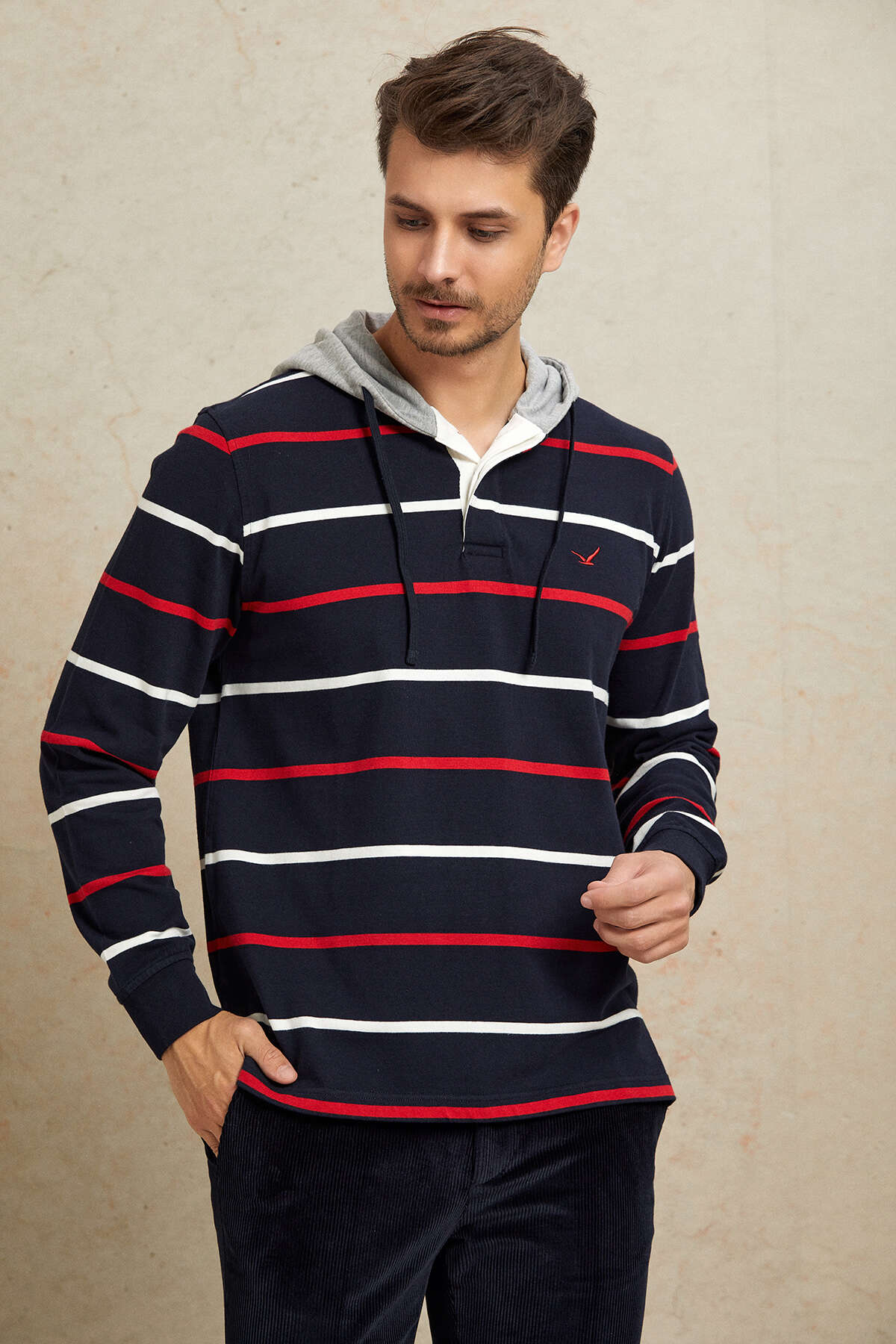 Lacivert - Kırmızı Kapüşonlu Erkek Sweatshirt - SMILE (2)