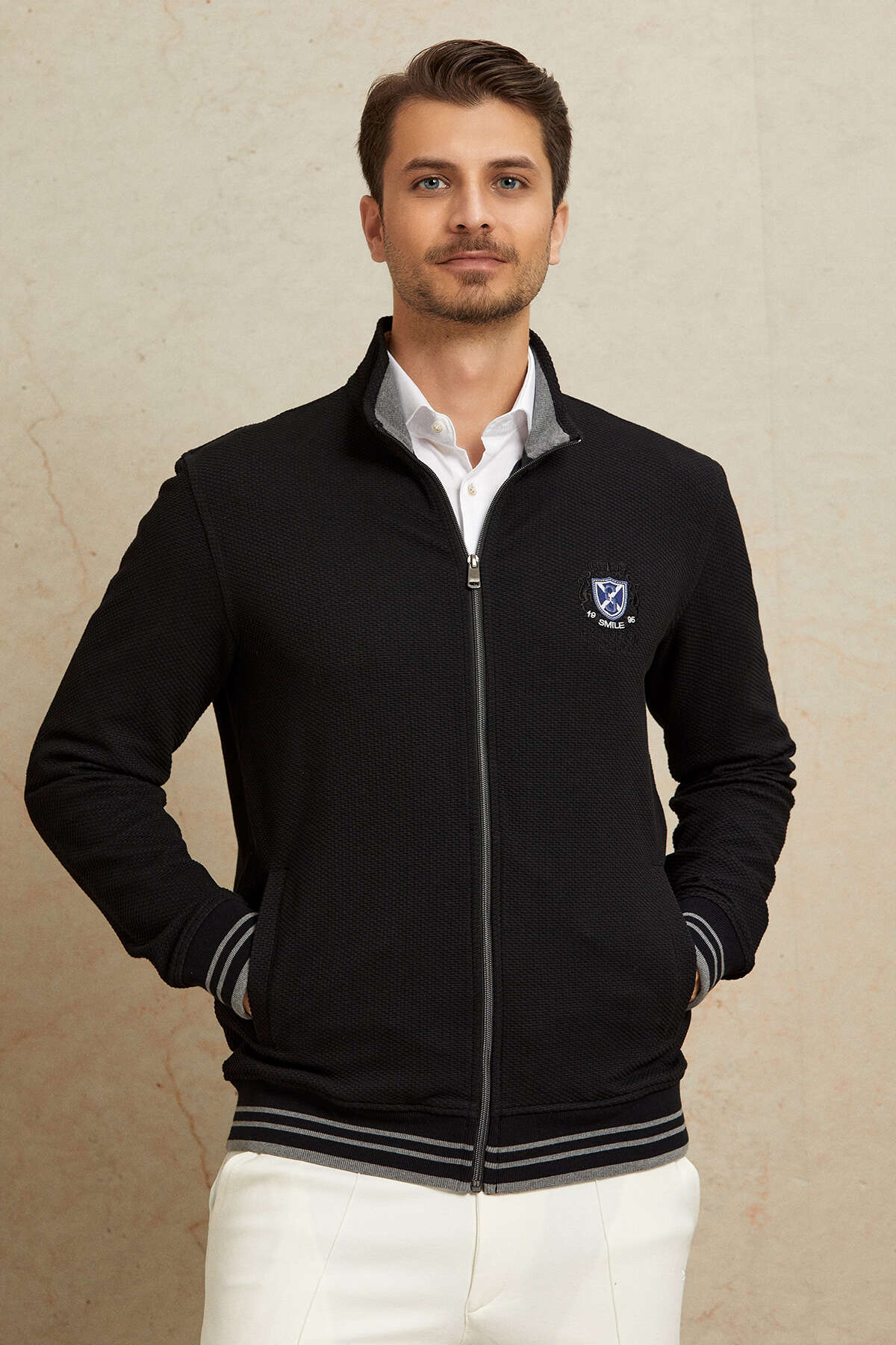 Siyah Sweatshirt - SMILE